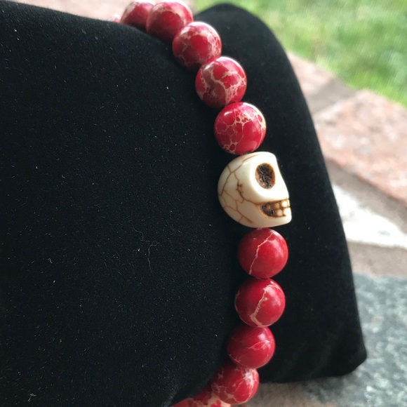 Red jasper white turquoise skull beaded bracelet - Picture 6 of 8
